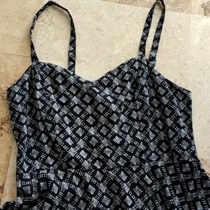 Old Navy dress XS. Use in perfect condition like new.